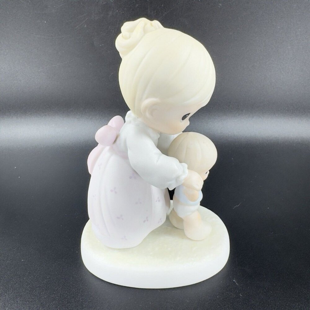 Vintage 1990 Precious Moments‎ figurine titled One Step at a Time Ceramic Figure